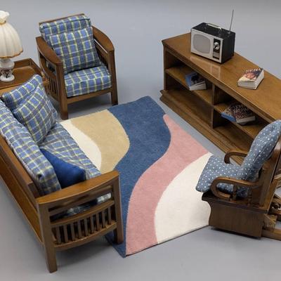 Miniature Dollhouse Family Room 