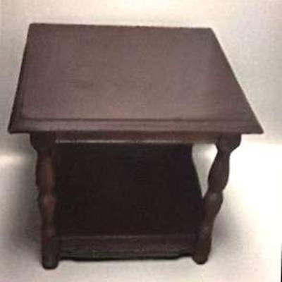 1970's Wood Veneer Dual Level Accent End Table