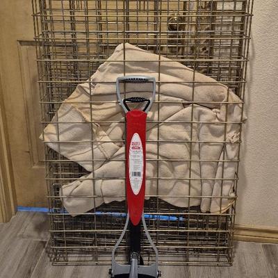 Metal Dog Crate And Pooper Scooper 