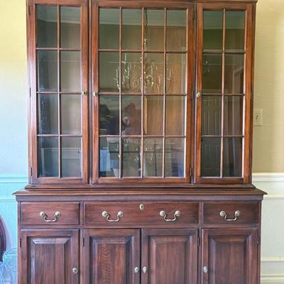 Davis China Cabinet