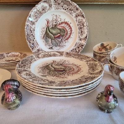 Wild Turkeys Native American Windsor Ware And Ashtray