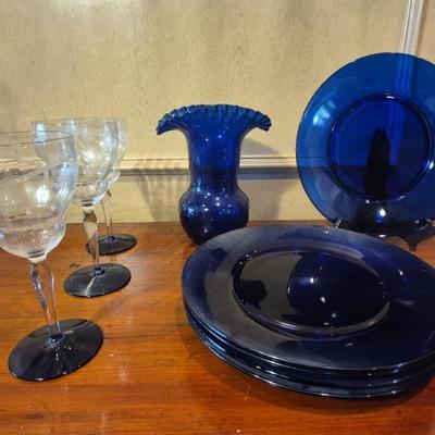 Cobalt Blue Vase & Weston Wine Glasses (3)