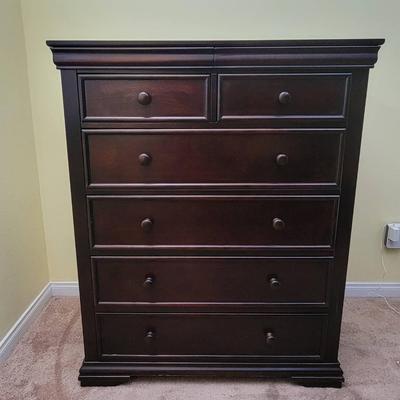 Bedtime Furniture Espresso Finish 6-Drawer Chest