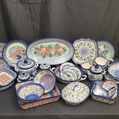 Hand Made Polish Pottery Collection | Hand-Painted Bolesławiec Bowls, Plates & Serving Pieces
