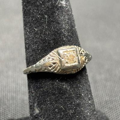 10K Gold Vintage Filigree Ring | 1920s Miner’s Cut Diamond Chips | Total Weight .90g