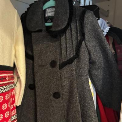 Sale Photo Thumbnail #319