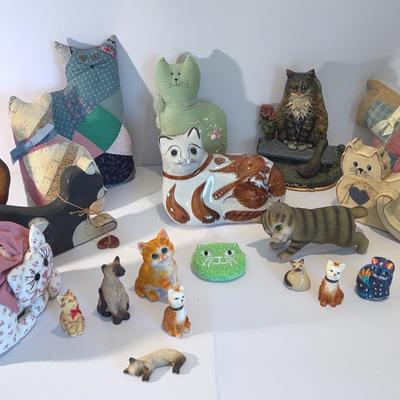 Must Love Cats - Lot Of Cat Decorative Items