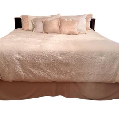 Martha Stewart Collection: King Ivory Comforter & 6 Decorative Pillows