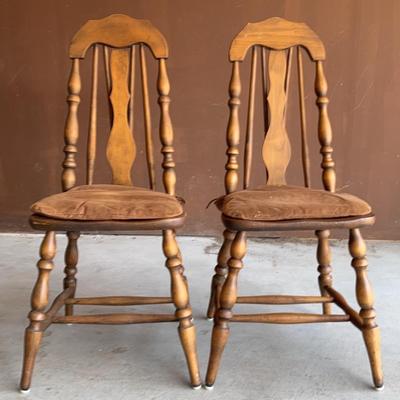 Antique Windsor Splat Brace Back Chair - Set Of 2 Chairs