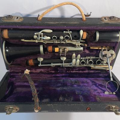Vintage Auguste Buffet Paris Clarinet In Its Case
