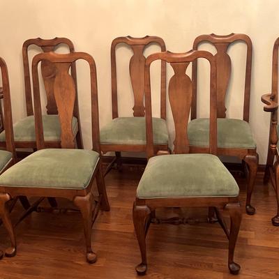Eight Ethan Allen Dinning Room Chairs - 2 Chairs With Arms