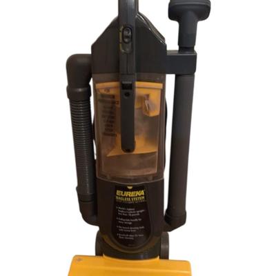 Eureka WhirlWind Superlite Bagless System With Cyclonic Action