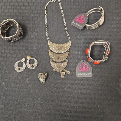 Sale Photo Thumbnail #726