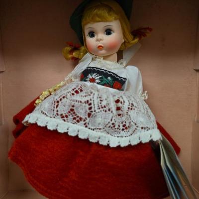 Sale Photo Thumbnail #119