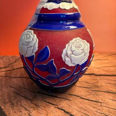 Red, white and blue Chinese Peking glass ginger jar, late 19th/early 20th century