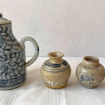 4 Pieces Of Antique Blue And White/Cream Asian Pottery