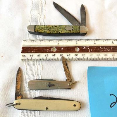 3 Small Vintage Pocket Knives