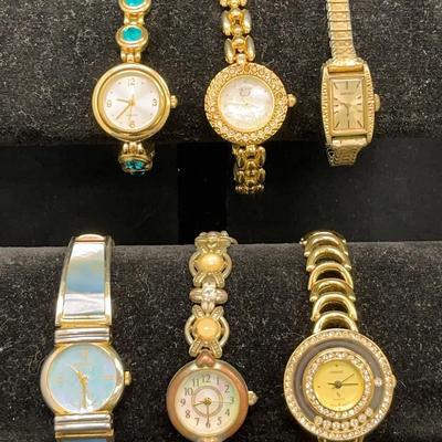 Goldtone Bracelet Style Ladies Watches (6)