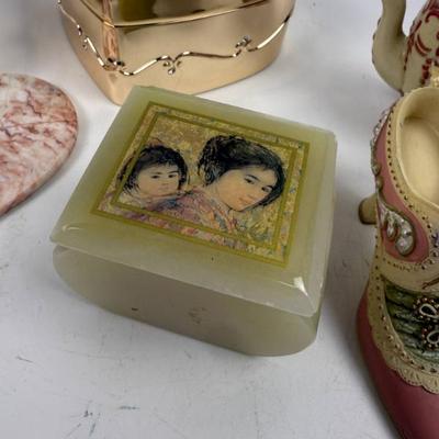 Sale Photo Thumbnail #963