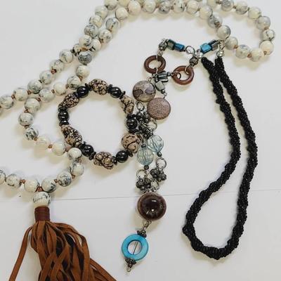 3 Pc Boho Stone Glass Resin & Shell Beaded Jewelry 