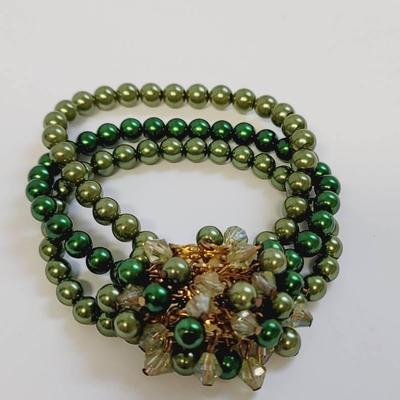Green Crystal and Faux Pearl Beaded Bracelet