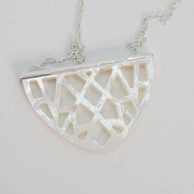 Silpada 925 Mother of Pearl and Sterling Necklace 