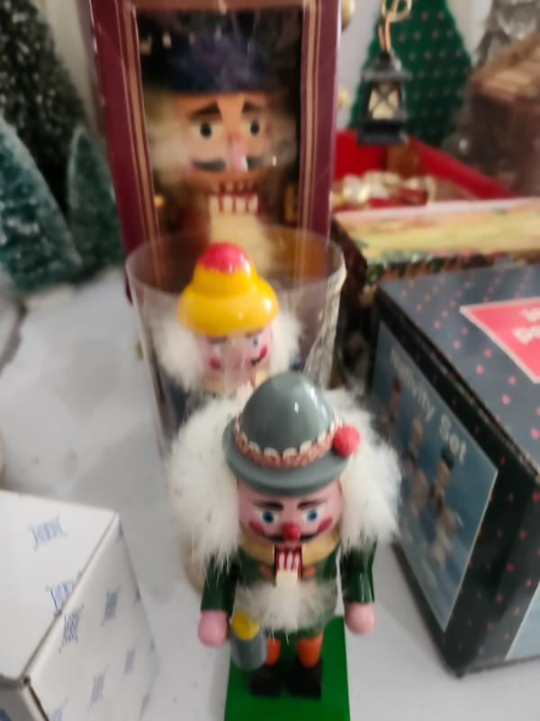 Sale Photo Thumbnail #453