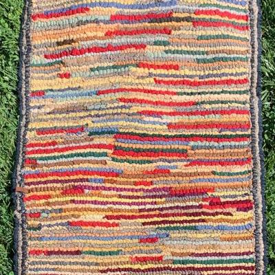 Sale Photo Thumbnail #151: Vtg. hooked rug
