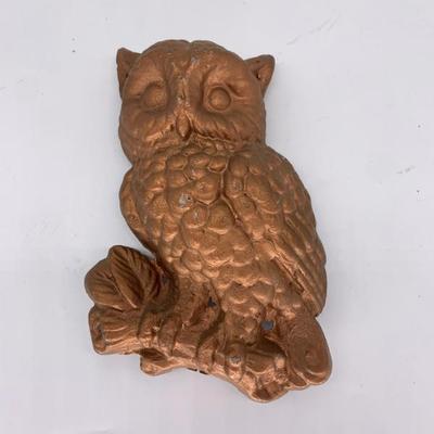 Sale Photo Thumbnail #180: Vtg. aluminum wall owl