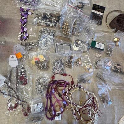 Jewerly And Craft Supplies 