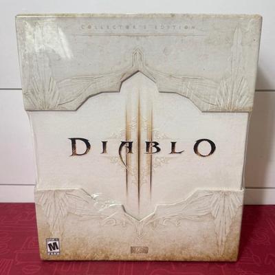 NIB Diablo III PC/MAC collectors edition, the ultimate Experience 