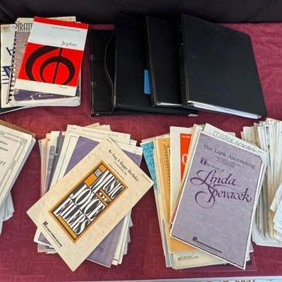 Choir Music (Choir Folders And Music) 