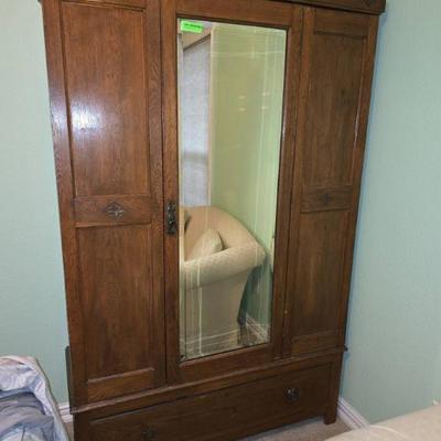 Sale Photo Thumbnail #680