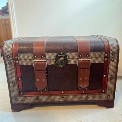 Sale Photo Thumbnail #42