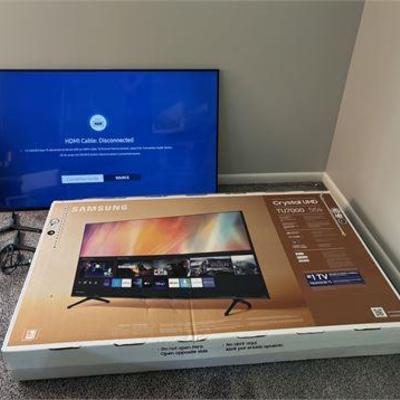 Samsung 55" Flatscreen TV.jpg