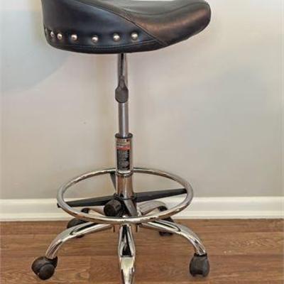 Pittsburg Automotive Pneumatic Saddle Stool.jpg