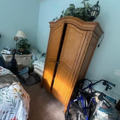 Sale Photo Thumbnail #86