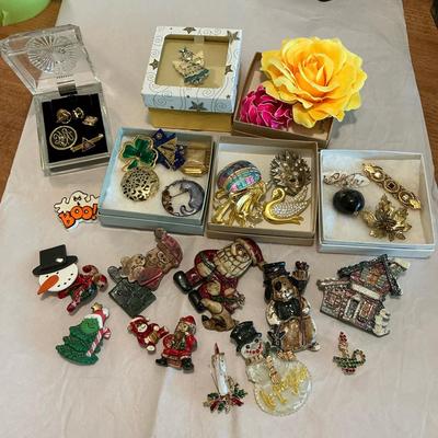 Brooches 