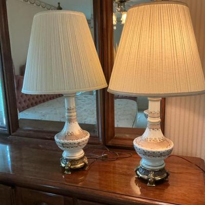 Lamp Pair White And Gold