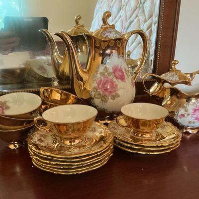 Z & Co Tirschenrauth Bavaria Porcelain And Gold Tea Set 20pcs