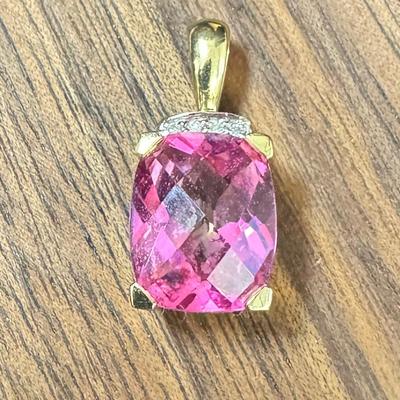 Samuel Aaron 14K Gold Pendant