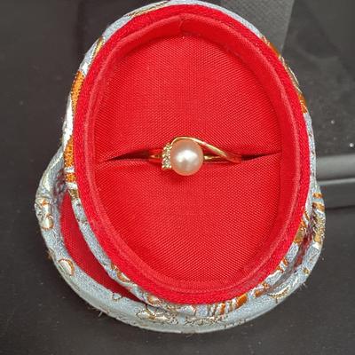 14K Gold Ring With Pearl