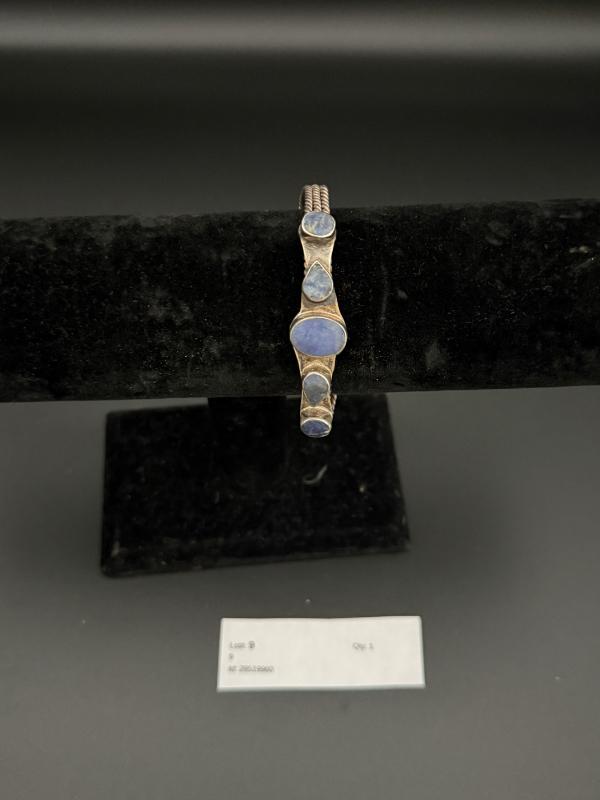 Sale Photo Thumbnail #9