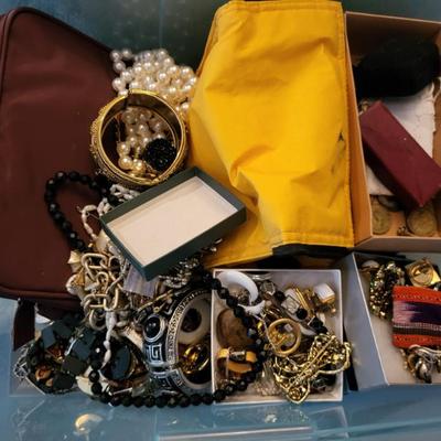 Sale Photo Thumbnail #119