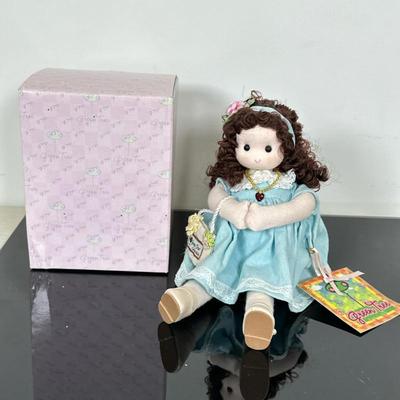 Musical Doll - "January" Birthday | Vintage (1970s-Now) Green Tree Collectibles "January" soft-bodied cloth musical...