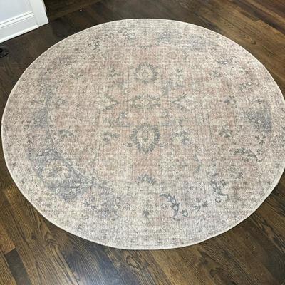 Area Rug - Round Rug | Distressed cream-colored round area rug in a traditional style. dia. 6'. - w. 72 in
