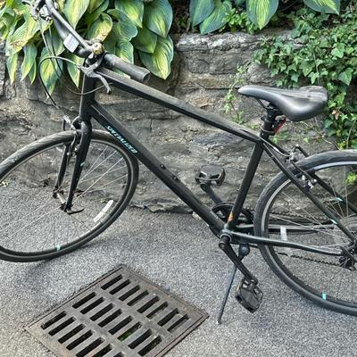 Specialized "Albi" Bicycle - Black | Specialized "Alibi" bike in black color features a lightweight A1 Premium...