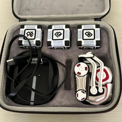 (6pc) Anki Cozmo Interactive Robot | Anki Cozmo interactive robot featuring an expressive LCD face, treaded movement, and lift arm with...