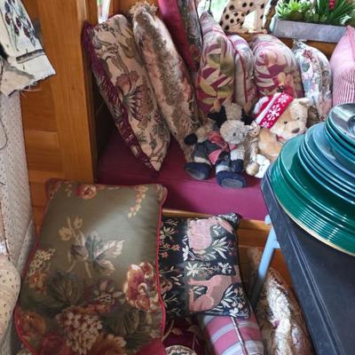 Sale Photo Thumbnail #176