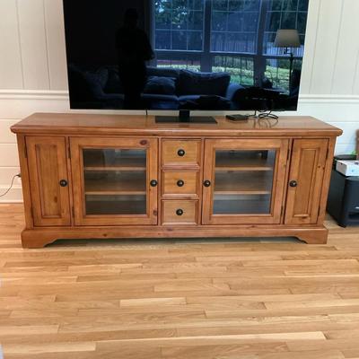 Wood Glass Door Entertainment Cabinet 